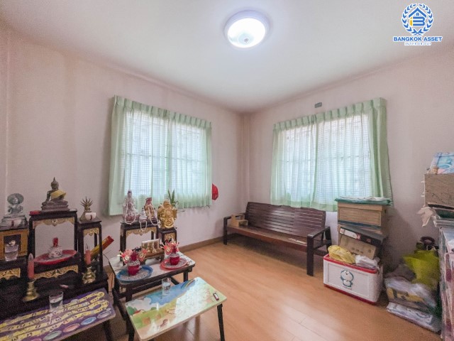 *****บ้านเดี่ยวมือสองย่านกรุงเทพฯ ม.ชวนชื่น เพชรเกษม เนื้อที่กว้างขวางถึง 54 ตร.ว. ฟังก์ชัน 3 ห้องนอน 2 ห้องน้ำ 2 ที่จอดรถ แถมฟรี! 1 เครื่องปรับอากาศ บนทำเลแห่งการเดินทาง เชื่อมต่อหลายเส้นทาง ถ.เพชรเกษม ถ.มาเจริญ ถ.พุทธสาคร ห้ามพลาด!